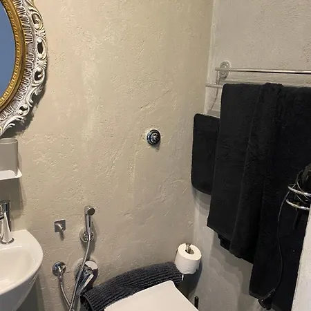 Live In - 250m Dalla Stazione Centrale Di