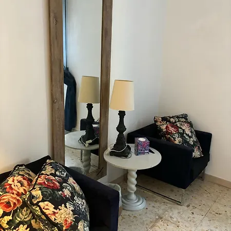 Live In - 250m Dalla Stazione Centrale Di