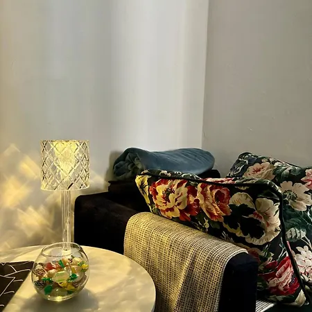 Affittacamere Live In - 250m Dalla Stazione Centrale Di